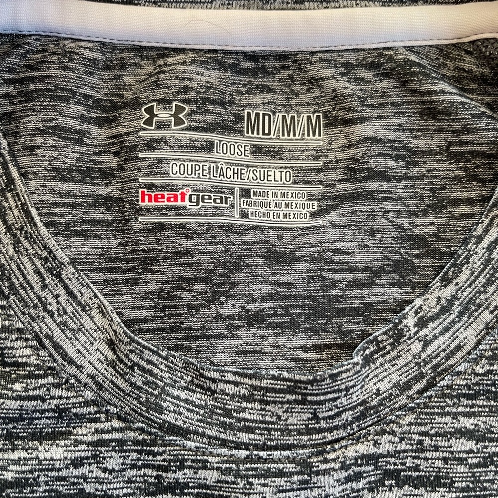 Under Armour Men's Black and Gray Short Sleeve Tee. M - Picture 3 of 5